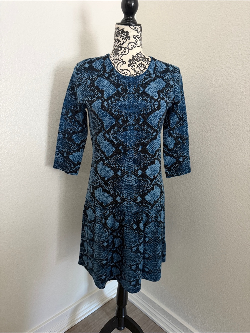 NWT Burberry W.Rivermersey Women's Blue Snake-Print Knit Fine Wool Dress Size S